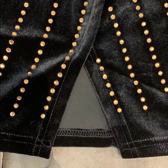 Ya Ya & Co. Velvet Long Sleeves Mini dress - Picture 6 of 11